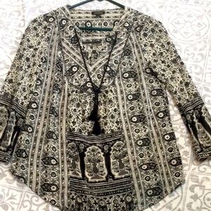 Lucky Brand women’s blouse. Peasant style. Size XS